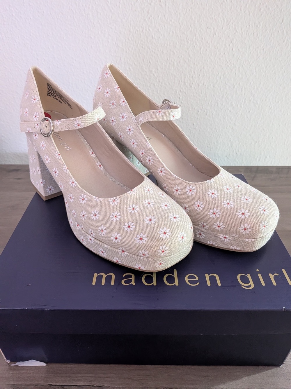 Madden Girl Women's Beige Floral Mary Jane Block Heel Pumps
